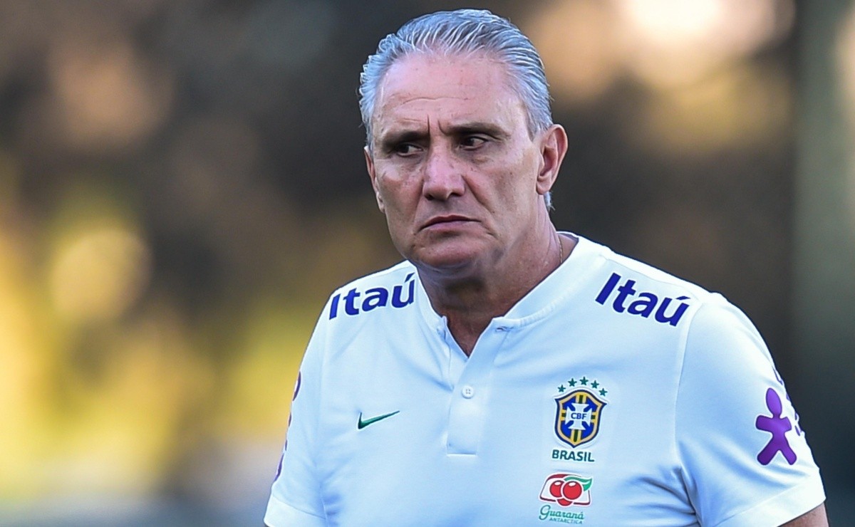 Tite Detonado Na Web Por Aus Ncia De Vini Jr No Time Titular Veja