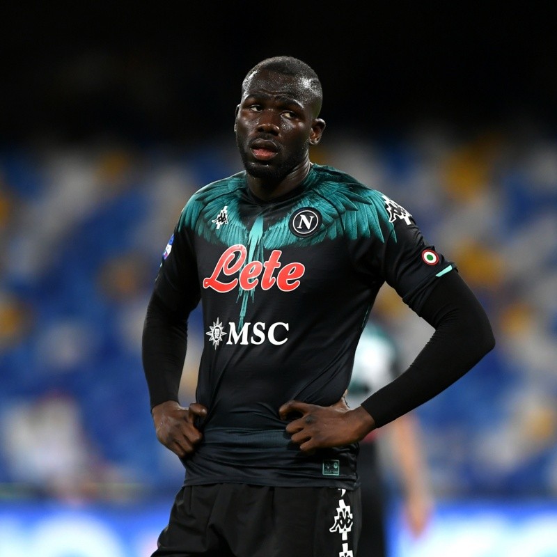 De saída do Napoli, Koulibaly fará reunião com clube da Premier League em breve