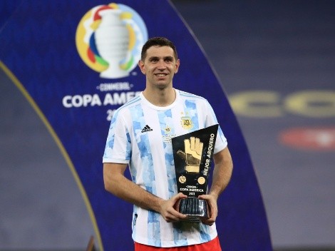 Destaque da Copa América e alvo de clubes europeus, Emiliano Martínez fica perto de definir o seu futuro