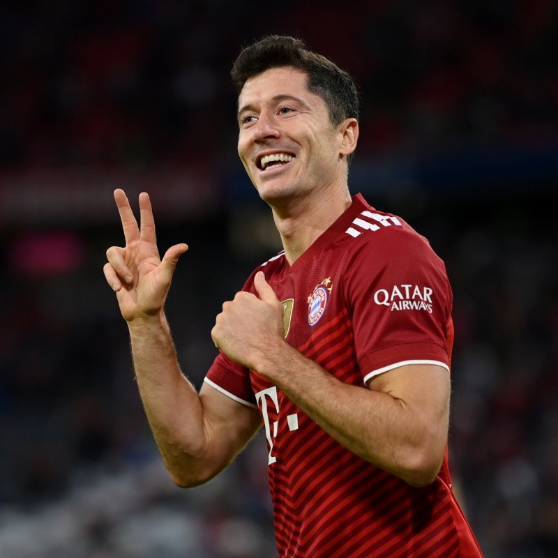 Bayern oficializa proposta por novo artilheiro e aumenta rumores sobre saída de Lewandowski