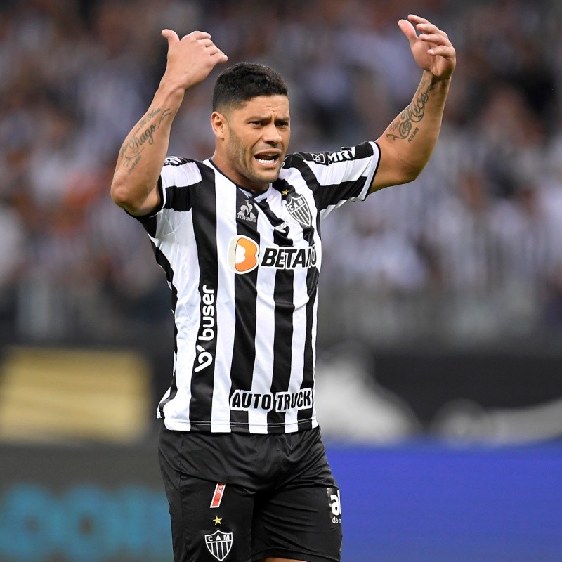 Atlético Mineiro recebe proposta de R$ 27 milhões pelo atacante Hulk