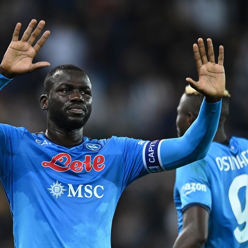 Koulibaly pode pintar em gigante inglês na próxima temporada