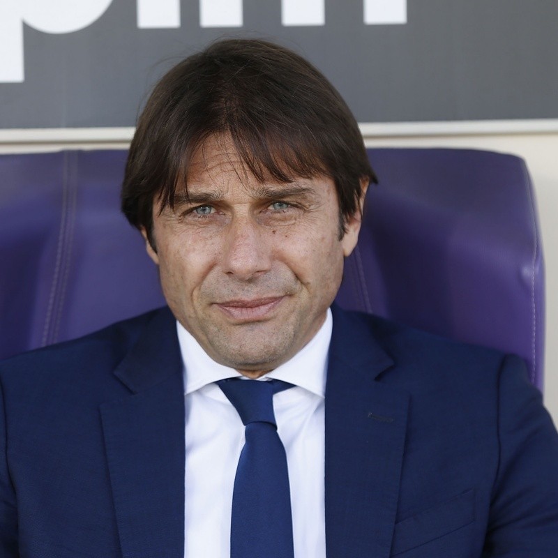 De volta! Antonio Conte assume o comando de gigante europeu