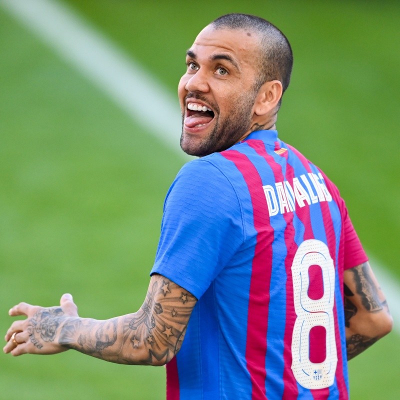 Daniel Alves tem multa 'astronômica' no Barcelona