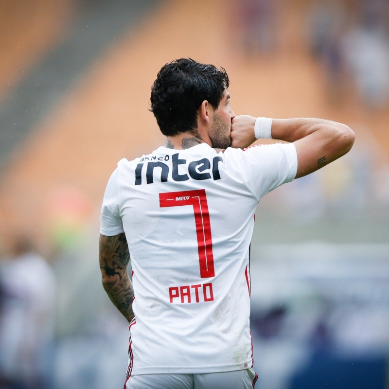 Nome de Alexandre Pato ganha força nos bastidores de gigante carioca