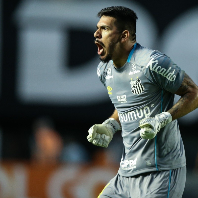 Clube brasileiro quer contratar o goleiro João Paulo, do Santos