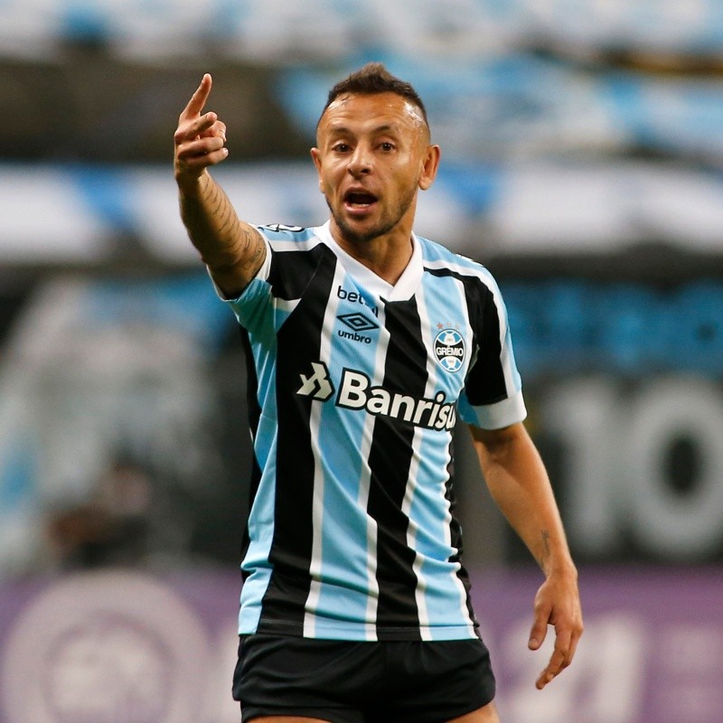 Sem moral? De saída do Grêmio, Rafinha é descartado por clube da Série A