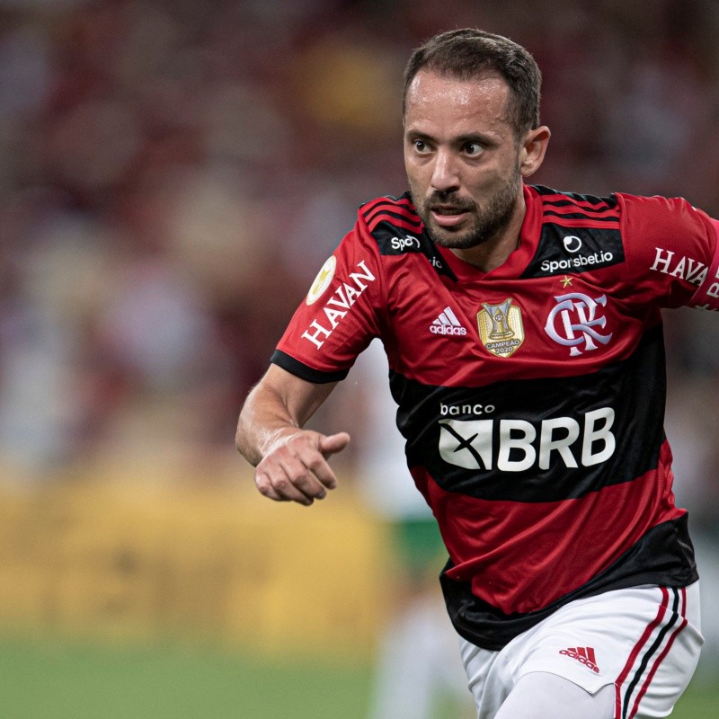 Sair? Nem pensar! Éverton Ribeiro não deseja deixar o Flamengo