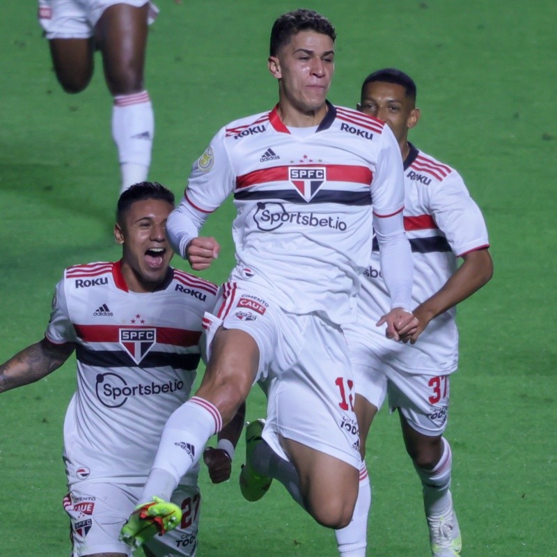 São Paulo coloca 14 jogadores para transferência; Veja alguns nomes