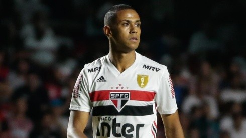 Bruno Alves irá rescindir o contrato com o São Paulo (Foto: Marcello Zambrana/AGIF)