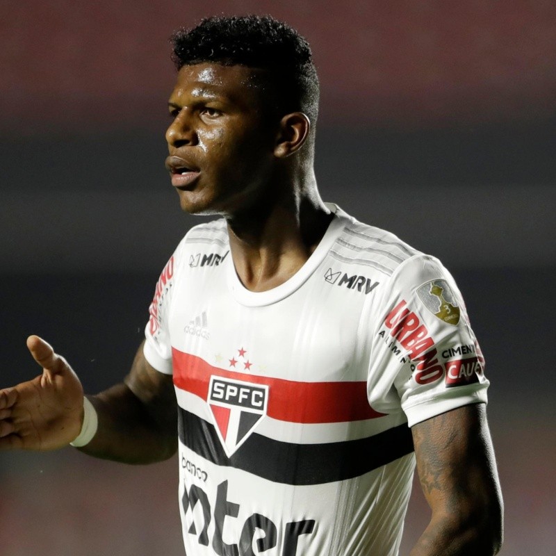 São Paulo avança em negociação com Arboleda, mas deve rescindir com atacante