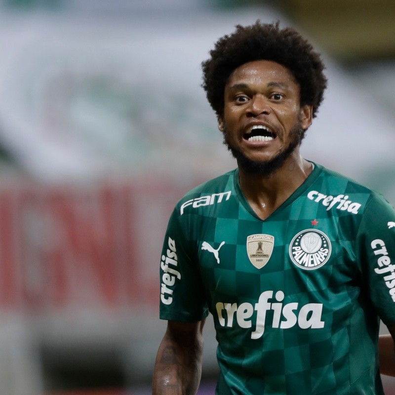 Afastado do Palmeiras, Luiz Adriano entra na mira de gigante brasileiro