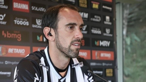 Novo zagueiro do Atlético-MG fala como jogador do clube pela primeira vez (Foto: Divulgação)