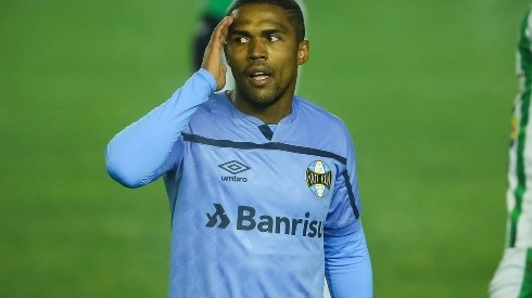 Douglas Costa saiu do Grêmio