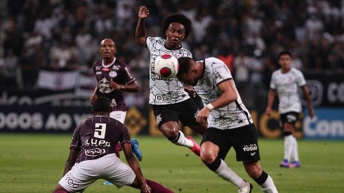 Corinthians e Ferroviária empataram sem gols (Foto: Ettore Chiereguini/AGIF)