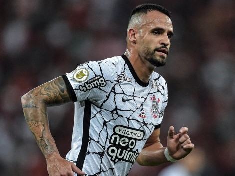 Renato Augusto destaca entrada de Paulinho e avalia empate do Corinthians