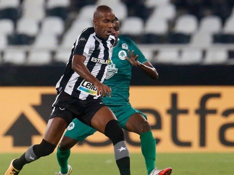 Após empate, reforço do Botafogo avalia sobre espaço para crescimento