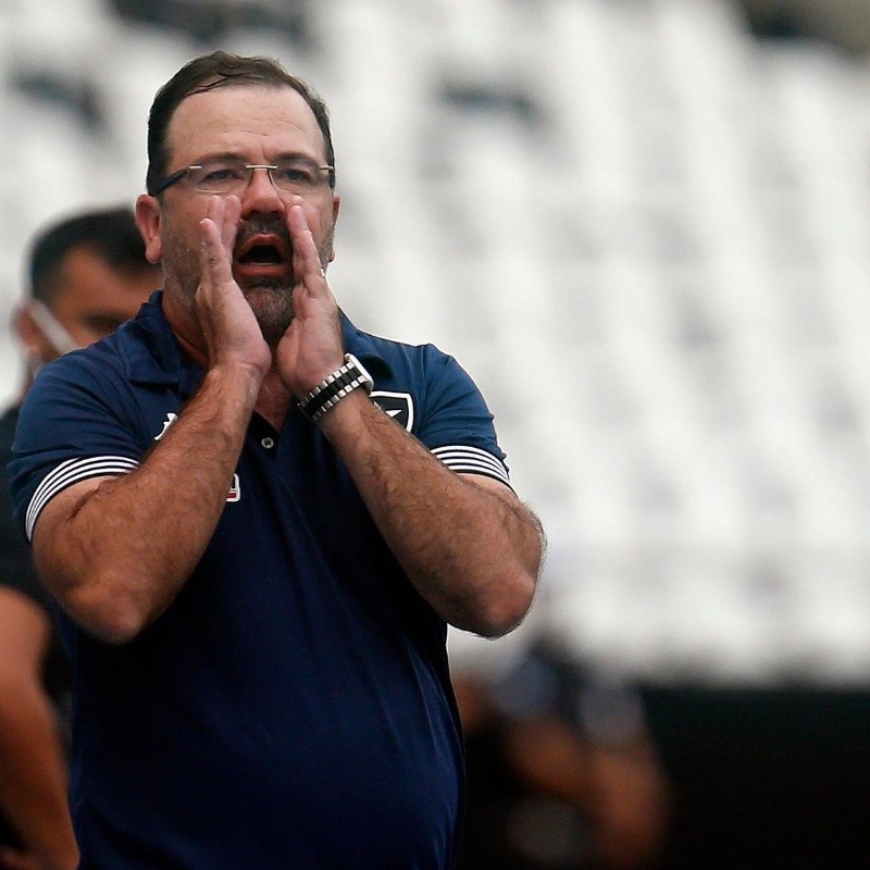 Enderson Moreira avalia rendimento do Botafogo após mudanças na equipe