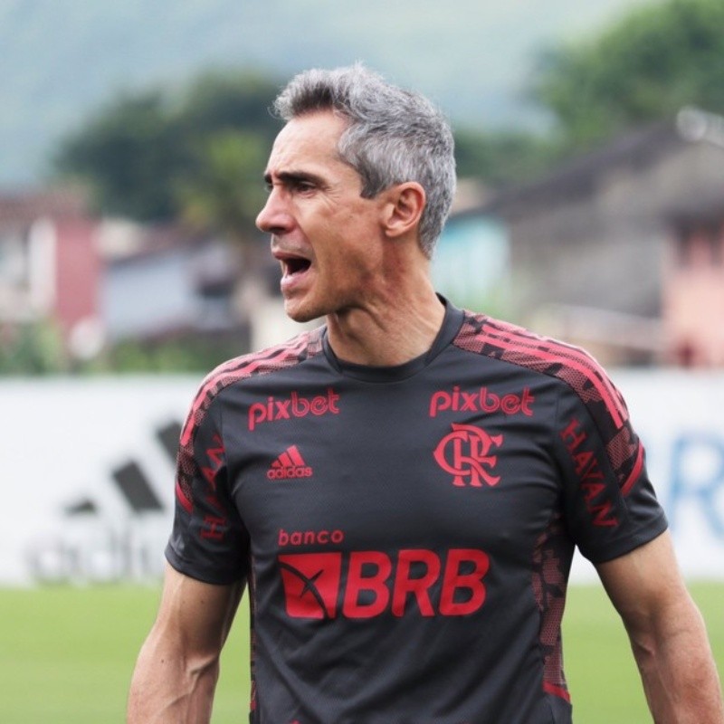 Paulo Sousa estuda possibilidade de barrar 'medalhão' e definir novo titular para posição no Flamengo