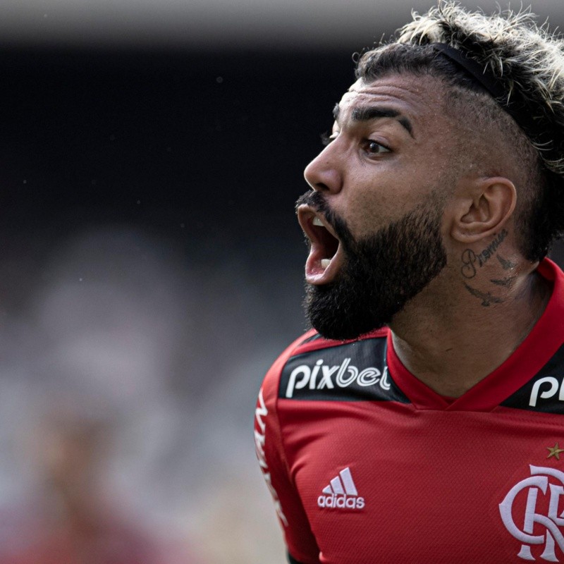 Racismo contra Gabigol não cai no esquecimento, e Flamengo e jogadores se pronunciam