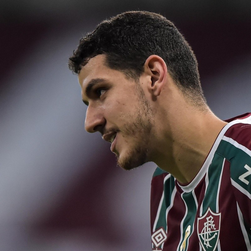 Zagueiro do Fluminense alerta: 'Jogo mais importante do ano até aqui'