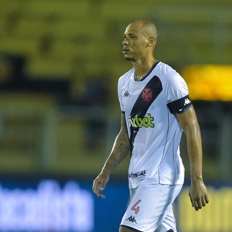 Zagueiro do Vasco fala sobre confronto da Copa do Brasil: 'Virar a chave'