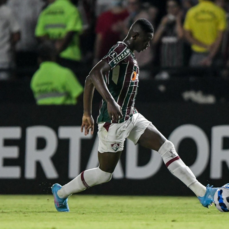 'O time está de parabéns', exalta atacante do Fluminense após título