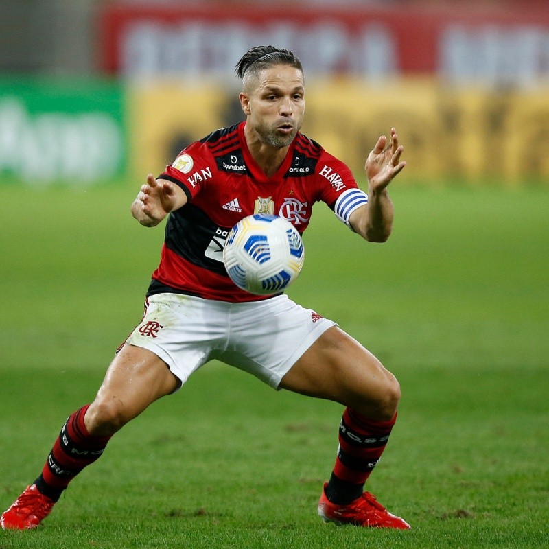 Vai sair? Jogador contestado pela torcida do Flamengo pode deixar o clube