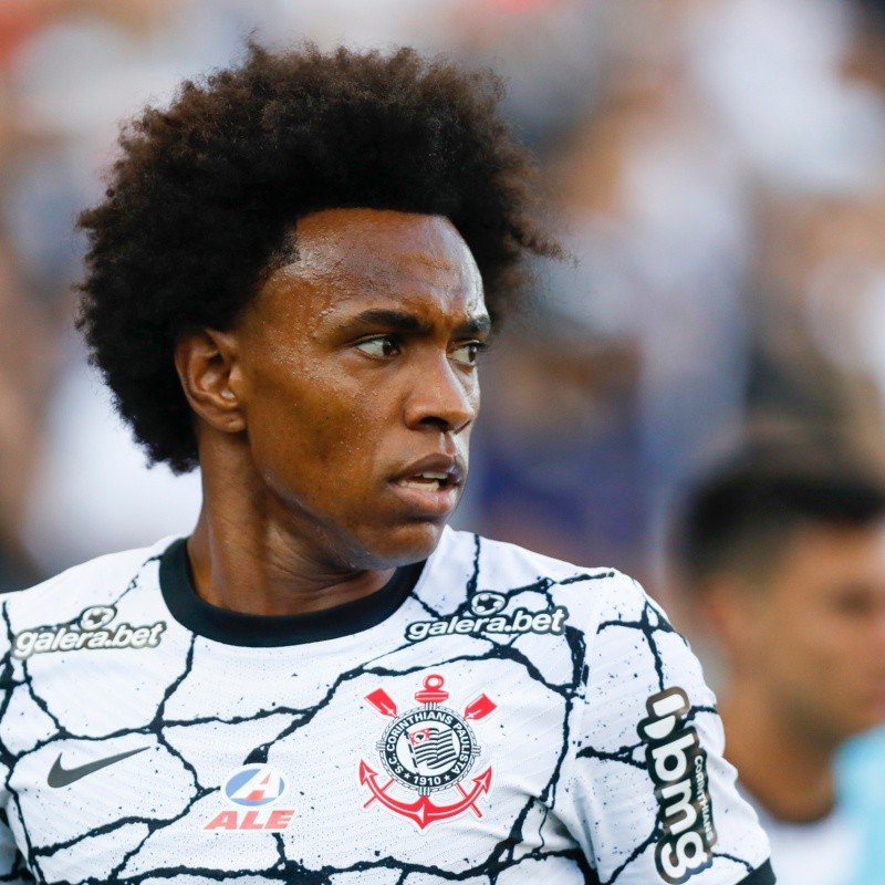 Willian surpreende e indica ex-astro da Premier League como '9' ideal para o Corinthians: "falei com ele"