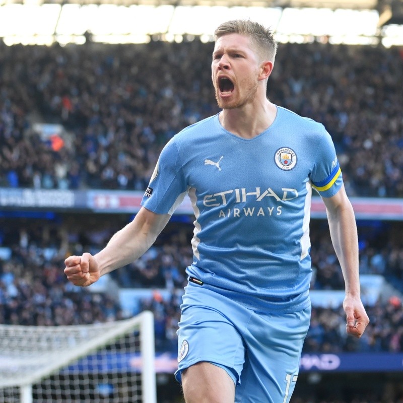 Manchester City amassa o Manchester United e segue líder da Premier League