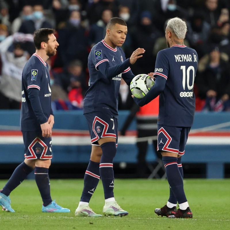 Deu ruim, PSG? Astro sofre pancada em treino e deve ser desfalque contra Real Madrid