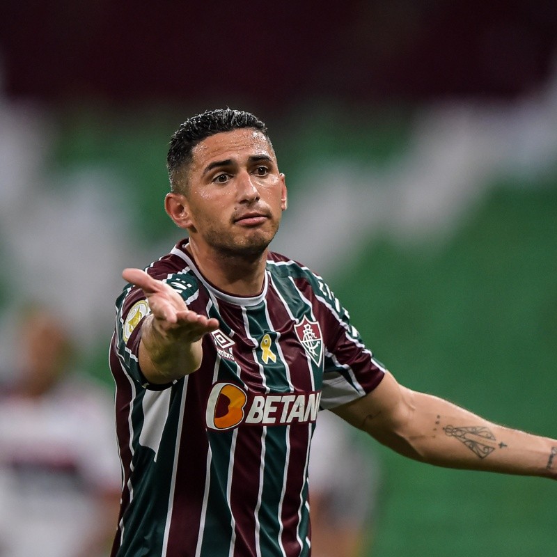 De saída! Fluminense aceita e vai emprestar lateral para time da Série A