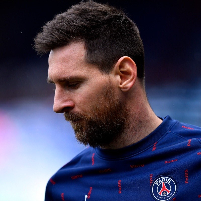 Empresário de Messi abre conversas com gigante europeu, e jogador pode deixar o PSG