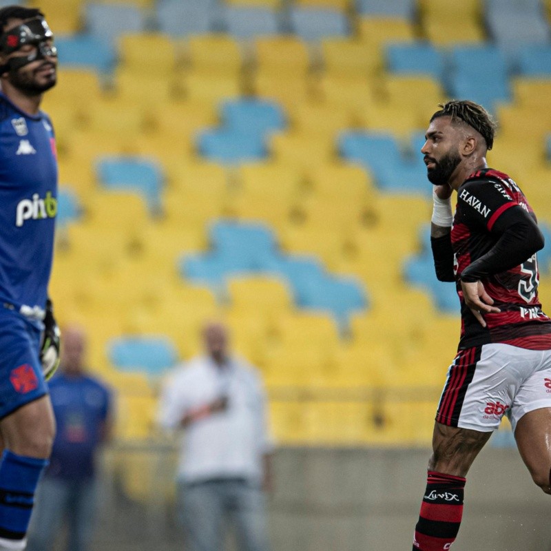 'Fizemos um jogo equilibrado', avalia goleiro do Vasco após derrota para rival