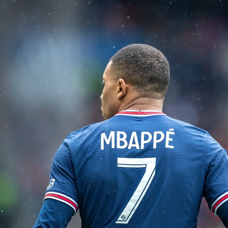 Melou? Mãe de Mbappé pede bônus astronômico para filho assinar com o Real Madrid