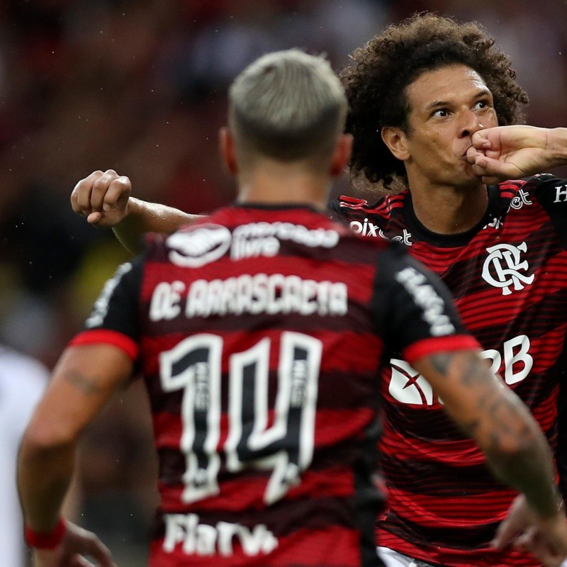 Flamengo confirma vaga na final do Cariocão com mais uma vitória sobre o Vasco; veja o gol de Willian Arão