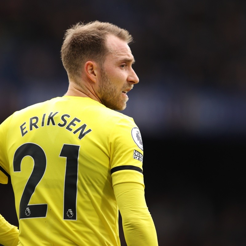 Gigante da Premier League avalia a contratação de Eriksen, do Brentford