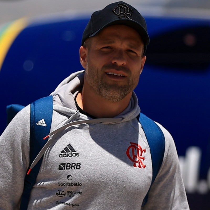 Clube prepara oferta de R$ 10,2 milhões, e Diego Ribas pode deixar o Flamengo