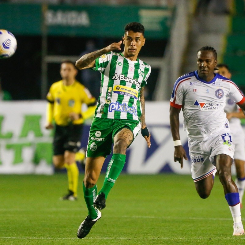 Clube da Série A dá chapéu em gigante brasileiro e contrata promessa do Atlético-MG