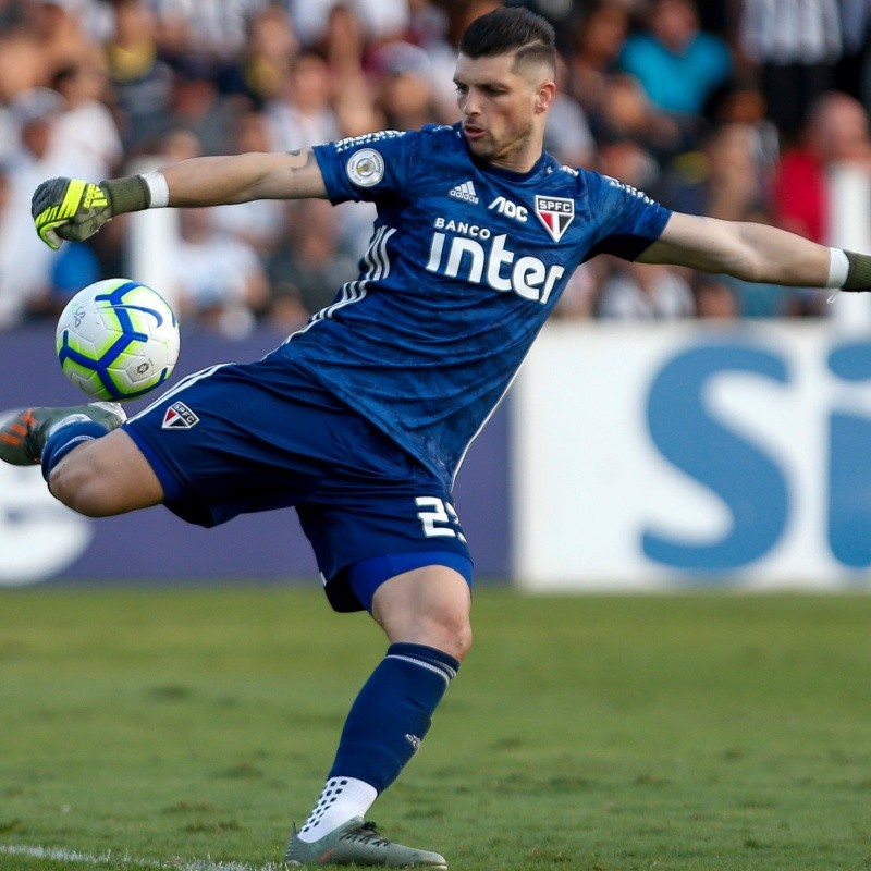 Mais uma grande equipe entra na disputa por Tiago Volpi, do São Paulo