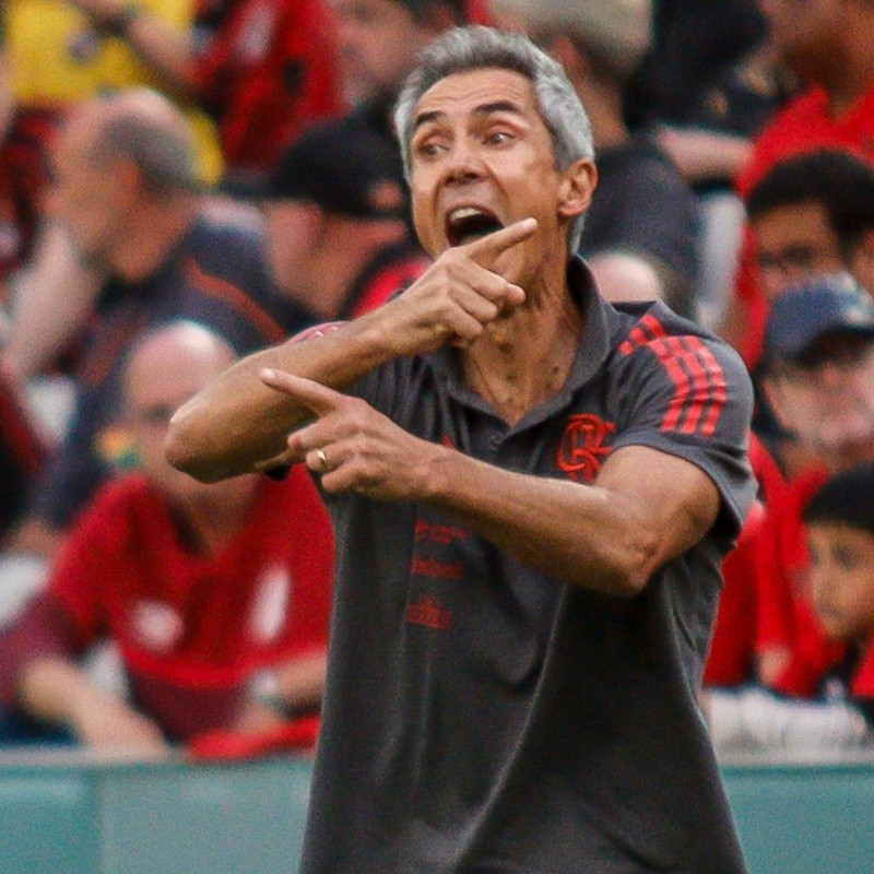 Ídolo do Flamengo critica metodologia utilizada por Paulo Sousa nos jogos