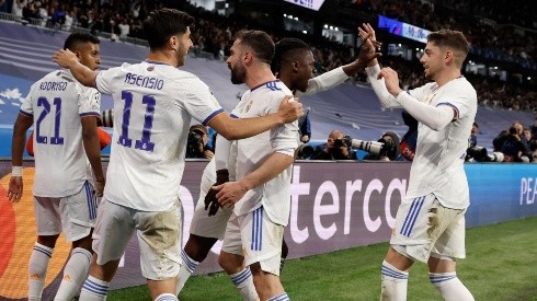 Jogadores do Real Madrid comemoram um dos gols marcados diante do Manchester City (Foto: Getty Images)