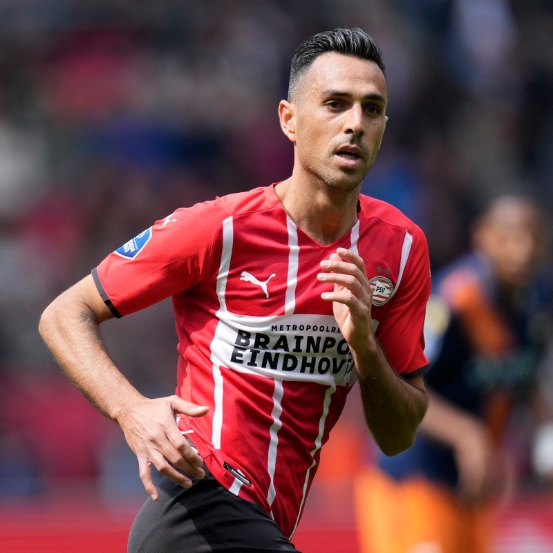 Gigante brasileiro fica perto de acertar a contratação do artilheiro Eran Zahavi, do PSV