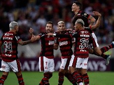 Flamengo relaciona 24 jogadores para enfrentar o Goiás, pelo Brasileirão