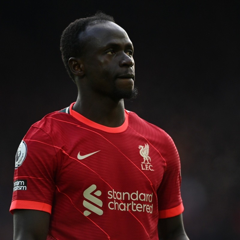 De saída do Liverpool, Mané é disputado por três gigantes do futebol europeu