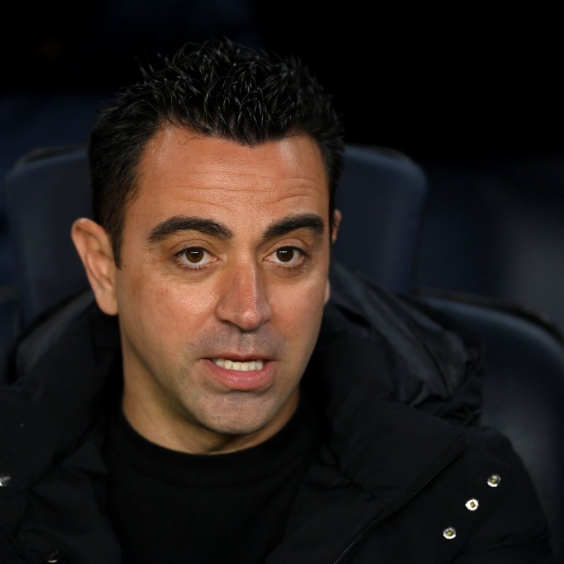 Bom nome? Xavi define reforço para lugar de Dani Alves no Barcelona