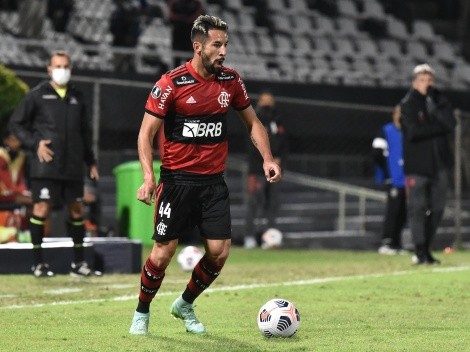 Isla acerta com novo clube e deixa o Flamengo depois de dois anos, crava jornalista