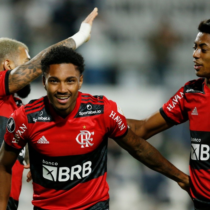 Fora dos planos do Flamengo, Vitinho está na mira de 3 gigantes do futebol brasileiro