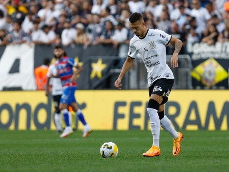 "Praticamente fechado"; gigante europeu encaminha acerto com o zagueiro João Victor, do Corinthians