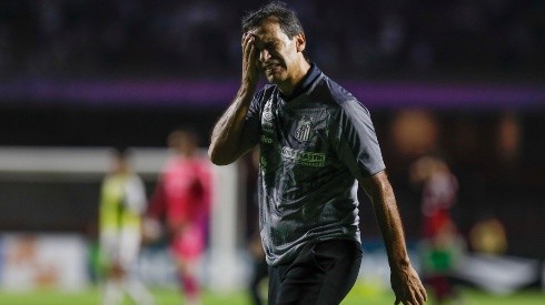 Fabián Bustos, treinador do Santos (Foto: Getty Images)